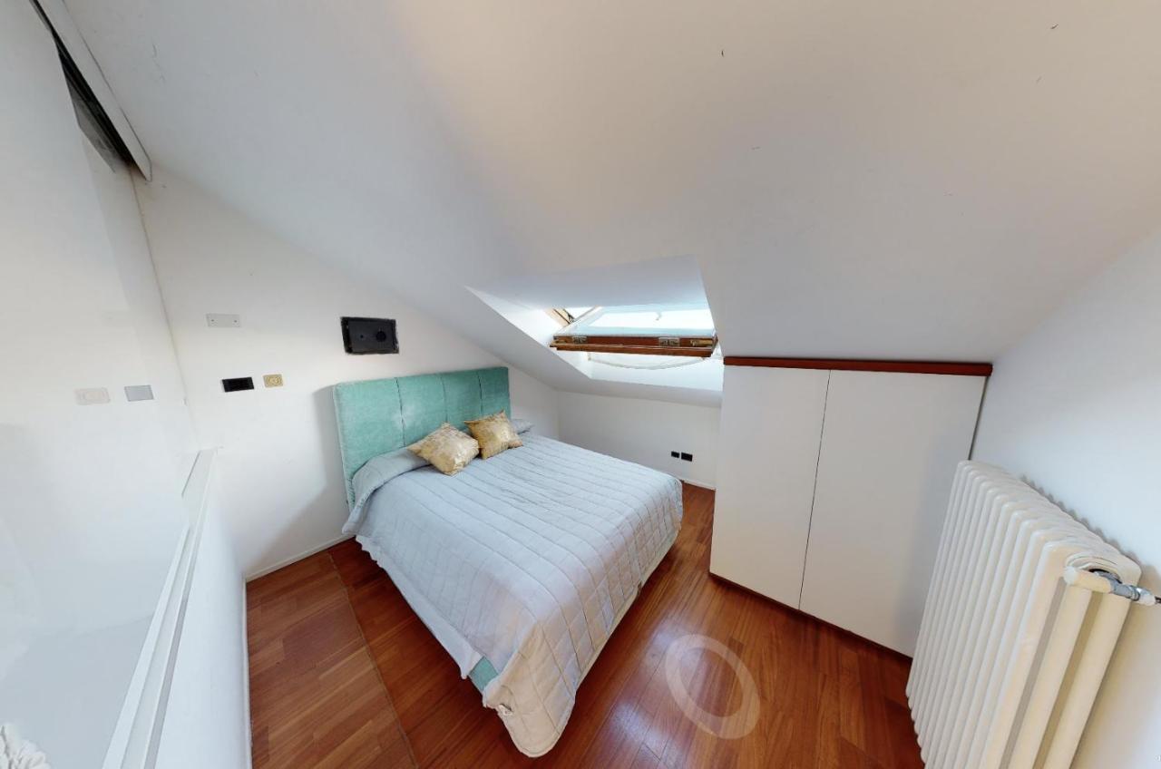 Welcome Riviera - Attico San Faustino 165 Mq Piu 110 Mq Di Terrazza- In Villa 700 ,Vista Mare Strepitosa-100 M Dalla Spiaggia-Parking Esclusivo Rapallo Buitenkant foto