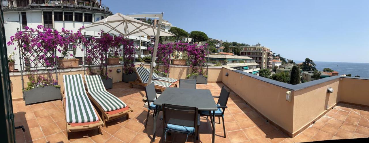 Welcome Riviera - Attico San Faustino 165 Mq Piu 110 Mq Di Terrazza- In Villa 700 ,Vista Mare Strepitosa-100 M Dalla Spiaggia-Parking Esclusivo Rapallo Buitenkant foto